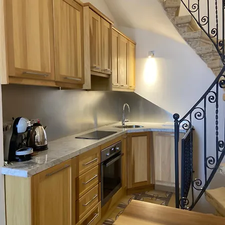 Апартаменты Seaview Townhouse *