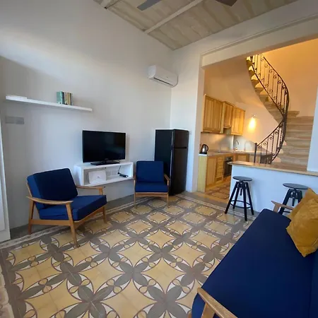 Seaview Townhouse *